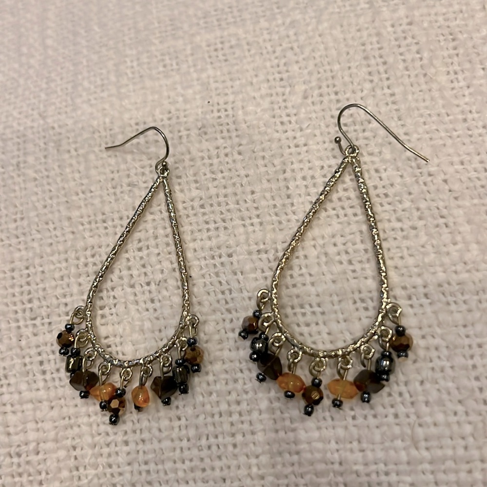 Gold Tone Beaded Tear Drop Fishhook Earrings - PERFECT FOR FALL 🍁